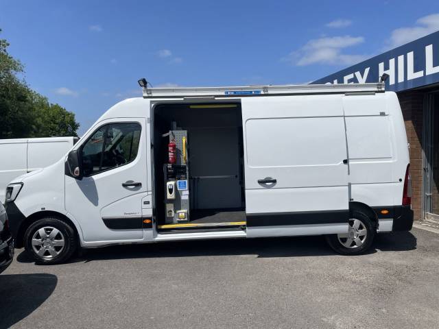 2021 Renault Master 2.3 LM35 ENERGY dCi 150 Business+ Medium Roof Van