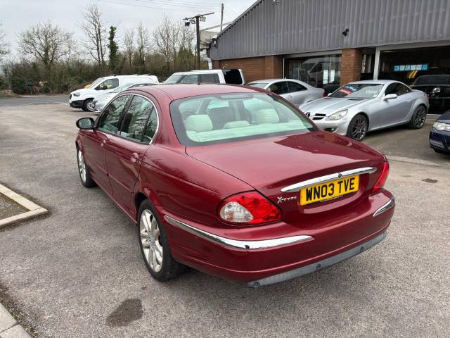 2003 Jaguar X-Type 2.0 V6 4dr